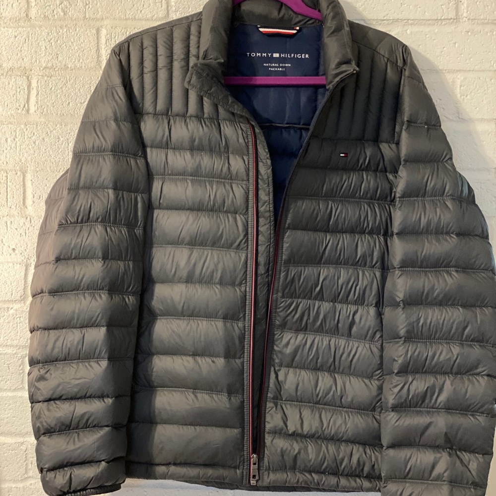 Men’s Medium Tommy Hilfiger down Jacket